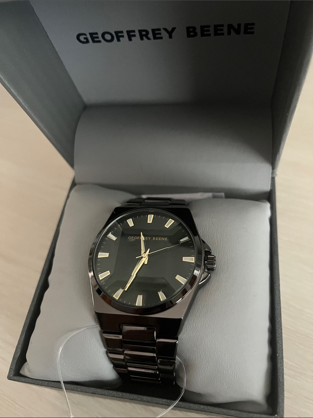 Geoffrey Beene Black Bracelet Watch with Green Dial and Gold Accents - Picture 6 of 9